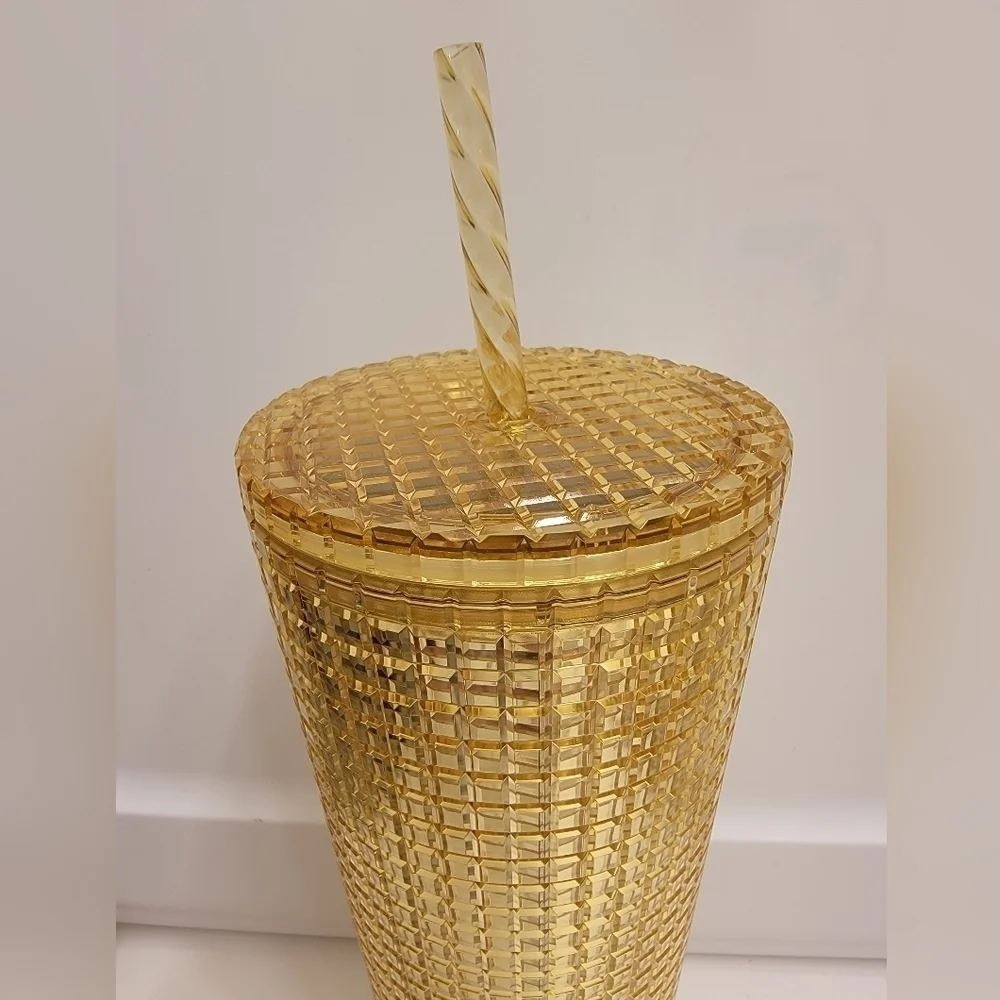 NWT Starbucks LATAM Gold Venti Grid Tumbler